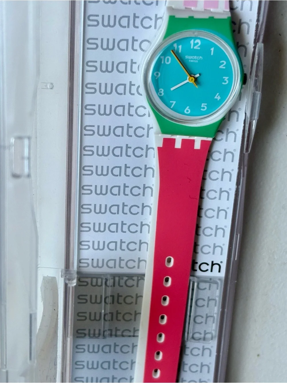 Swatch De Travers LW146 Standard Ladies 25mm Silicone